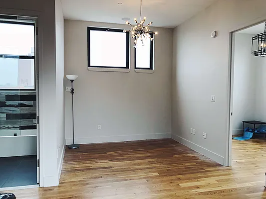 Rented by Manhattan Management LLC | media 26