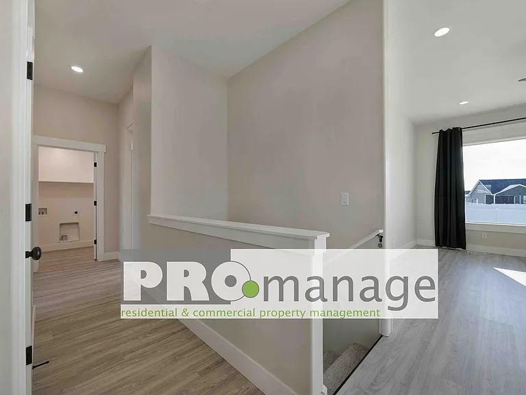 3755 E Inglewood Dr — Photo 5