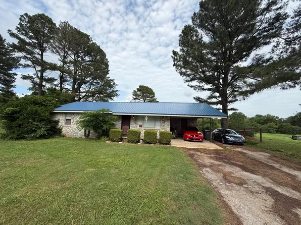 70 Weston St, Batesville, AR 72501