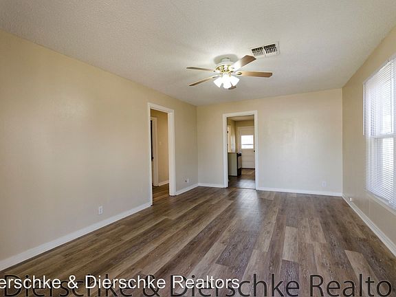 5th image of 909 N Monroe St
