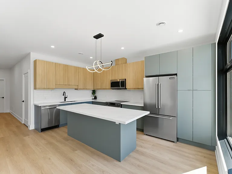 3603 Gunning Dr — Photo 2