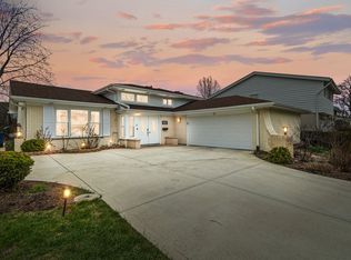 1600 Birch St, Park Ridge, IL 60068