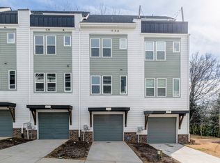 554 W End Dr, Charlotte, NC