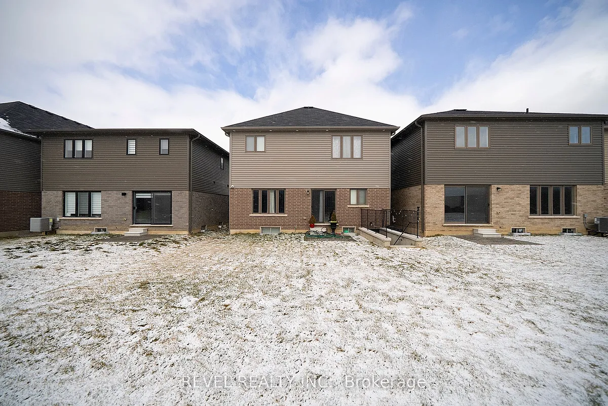Building Photo - 31 Mair Ave #LOWER