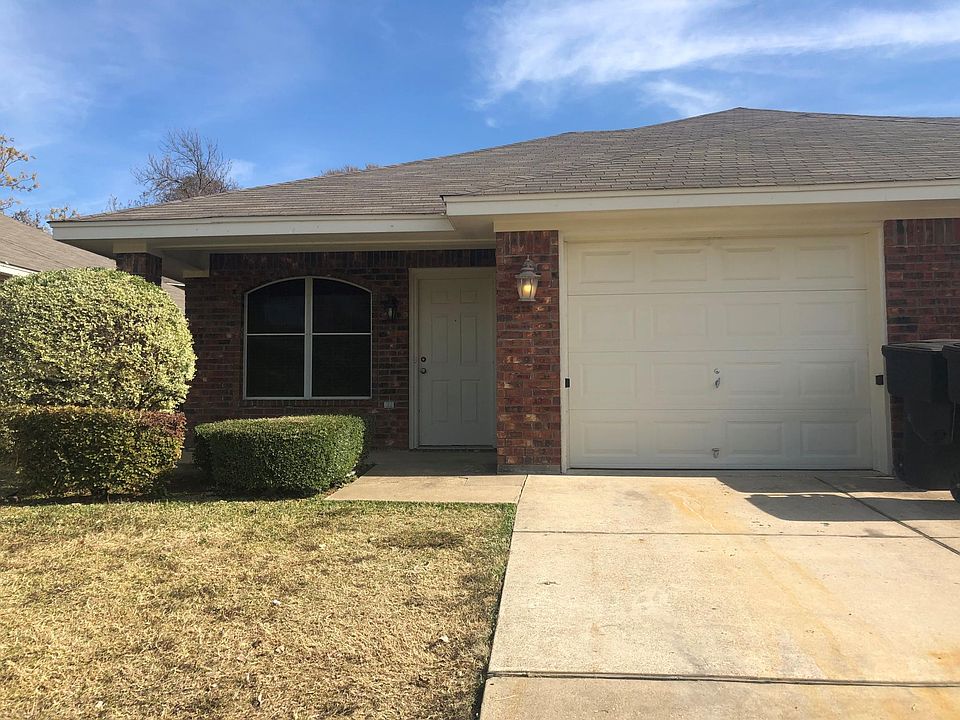 1st image of 607 Olaf Dr #A