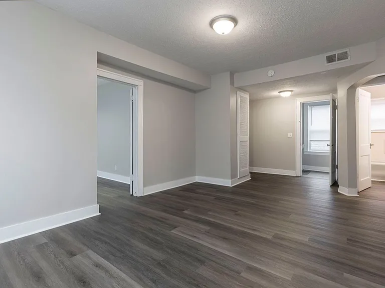 1000 Ellison Avenue — Photo 3