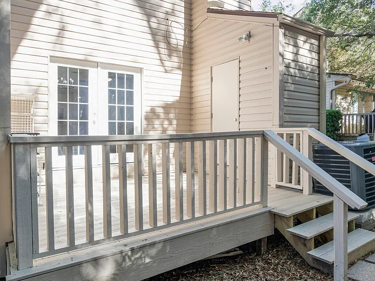4221 Brookside Dr — Photo 36