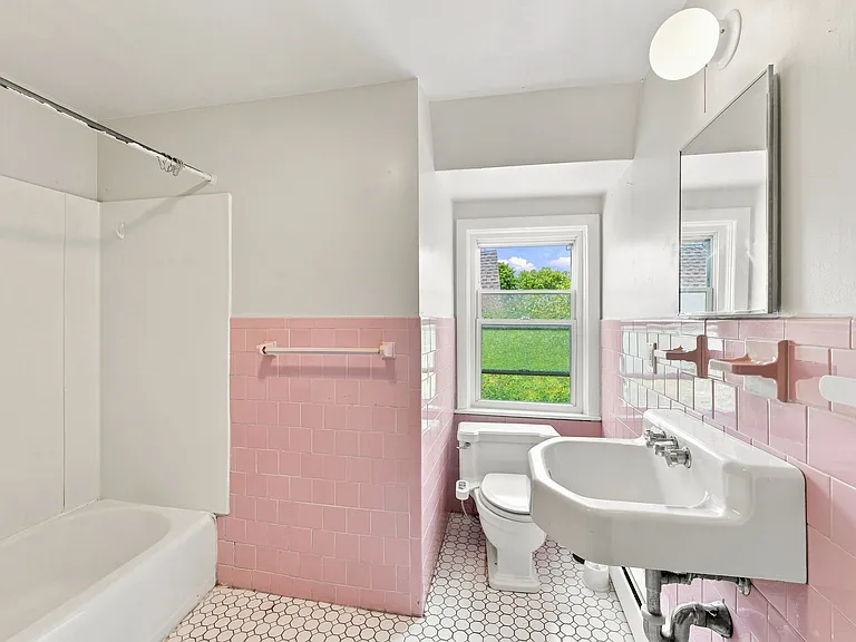 85 Parade St #3 — Photo 20