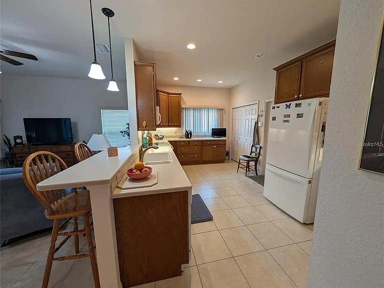4480 Strathmore Dr — Photo 8