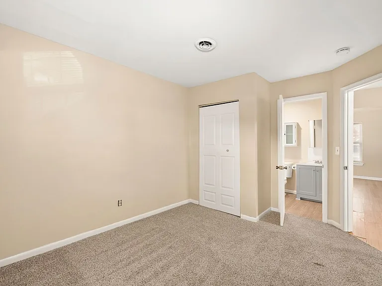 163 Spruance Rd — Photo 11