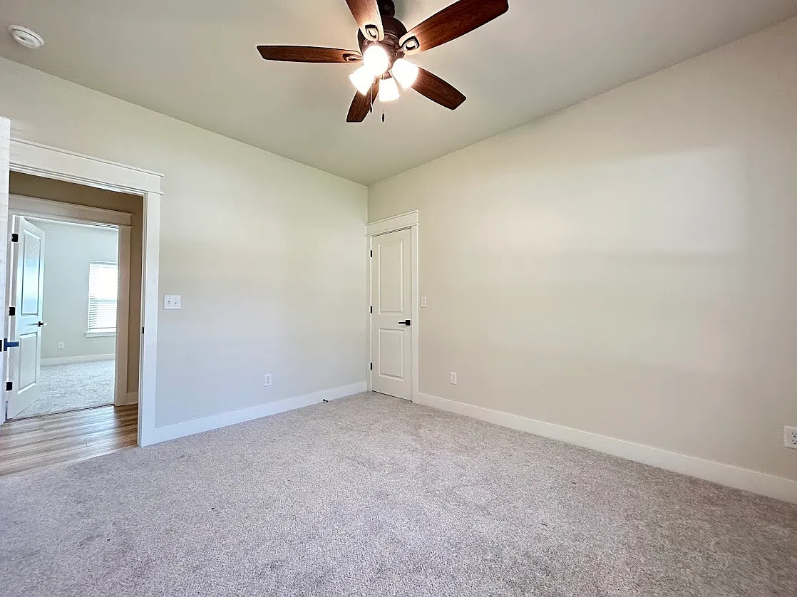 27 Shropshire Drive - 1 — Photo 3