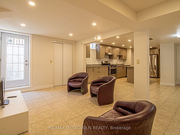 5th image of 507 Charnwood Ct #Basement