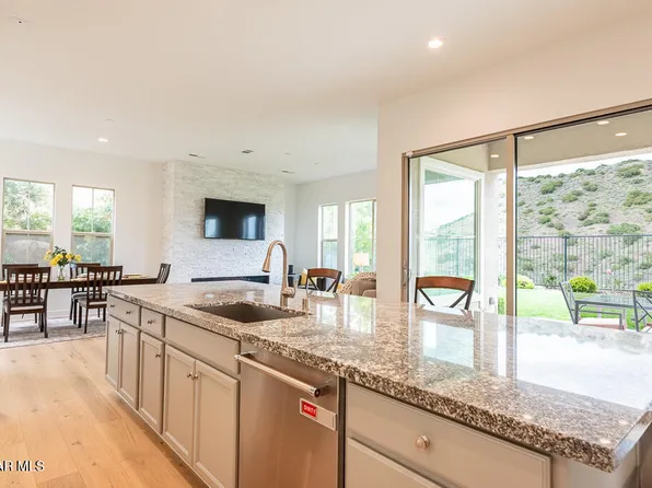 24359 W Stone Bend Ln, West Hills, CA 91304