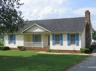 111 Country Place Dr, Inman, SC 29349