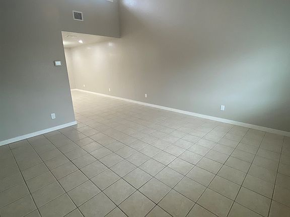 2nd image of 518 Peterson Dr N