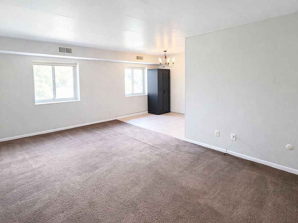 3 Bed/2 Bath (Unit 704)