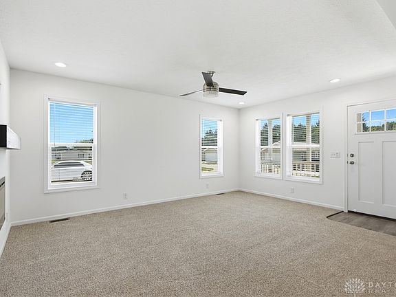 2nd image of 431 Park Hls #31