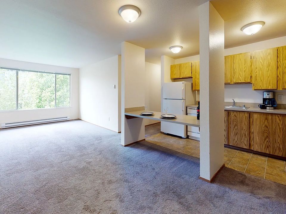1st image of 4219 7th Ave NE #3B-1Ba-935Sqft