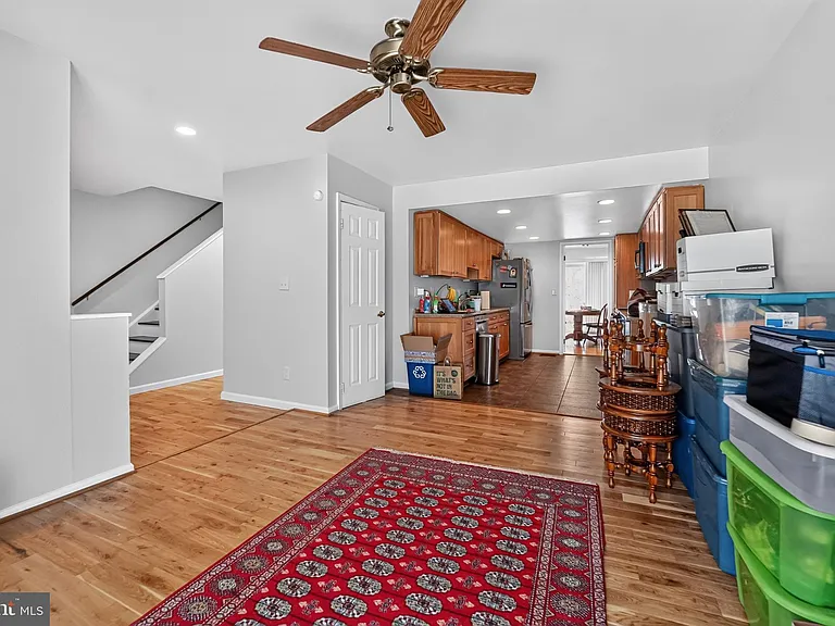5607 Vantage Point Rd — Photo 18