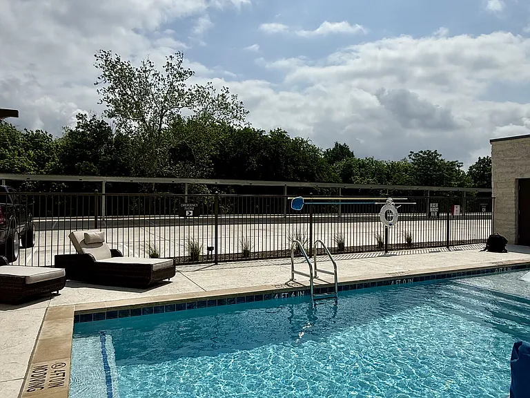 Swimming Pool at Barons Park