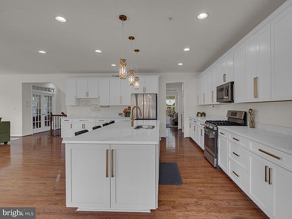 5th image of 22351 Sweetspire Dr