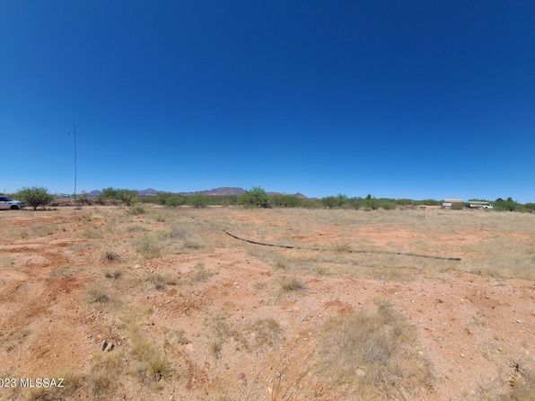 8 W Whitehead Ln, Amado, AZ 85645