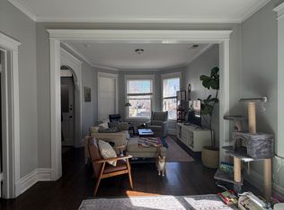 2028 N Sawyer Ave #1, Chicago, IL 60647