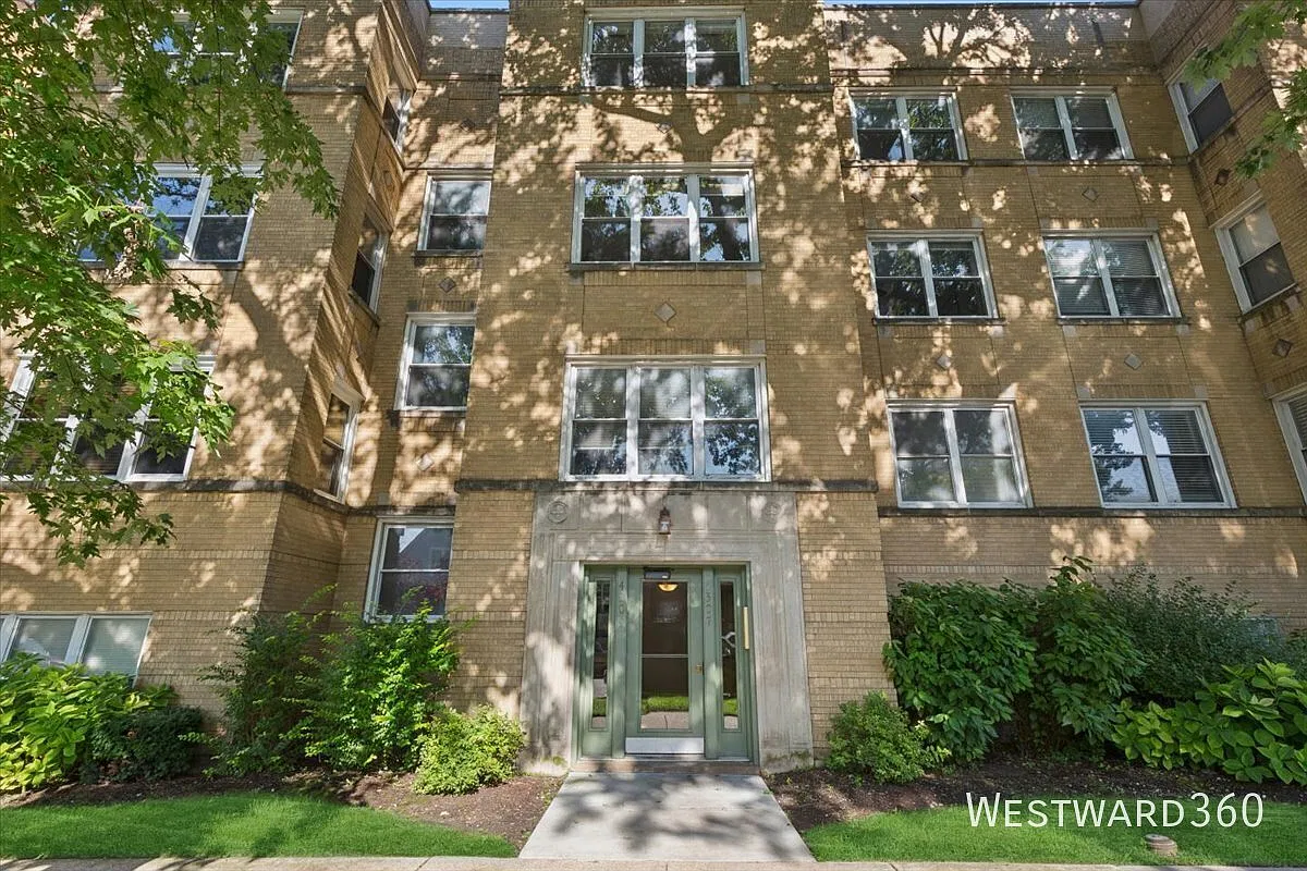 "Available Now / Irving Park / 2 Bed / 1 Bath / Pets Negotiable / In-Unit Laundry / Central Air a... — Photo 2