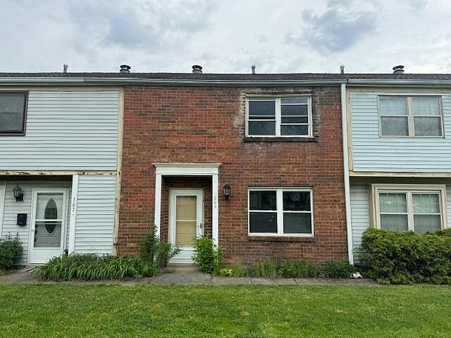 1st image of 309 Cross Wind Dr