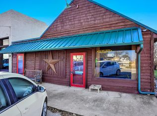 108 W Hughes St #1, Collinsville, TX 76233
