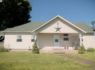 29259 Clear Lake Rd, Eugene, OR 97402