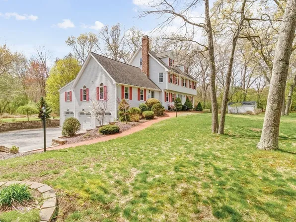 16 Guy St, Norton, MA 02766