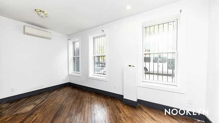Rented by Nooklyn NYC LLC | media 6