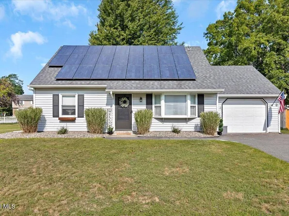 3 Michelle Lane, Schenectady, NY 12309