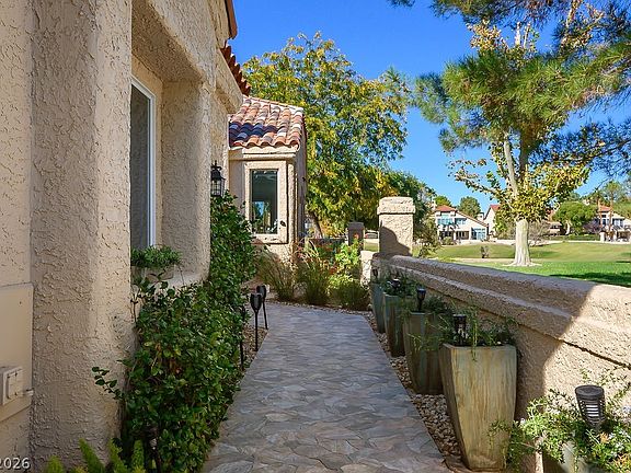 2nd image of 7820 Harbour Towne Ave