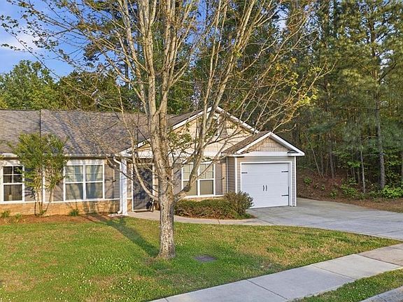 3rd image of 118 Melody Ln NW