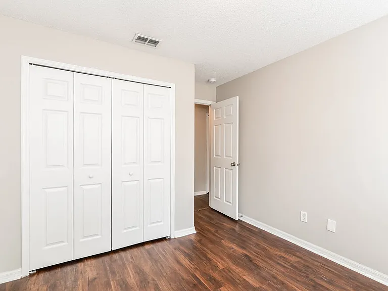 16329 Coopers Hawk Ave — Photo 14