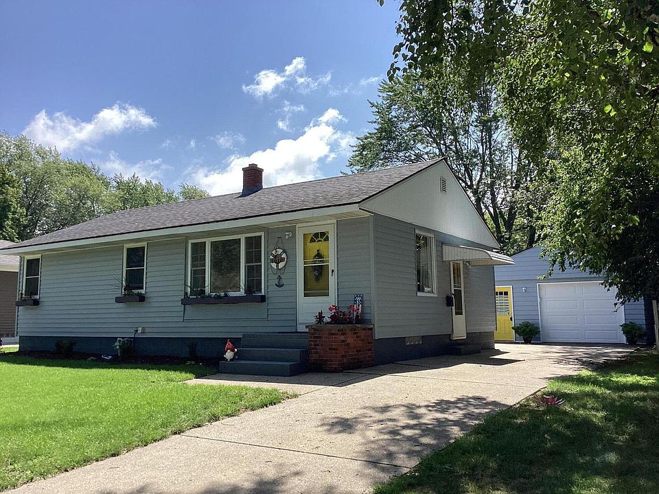 1st image of 1010 Marion Ave