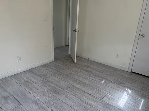 2427 W Graber St — Photo 17