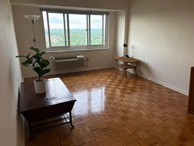 110 Somerset St #2104 — Photo 6