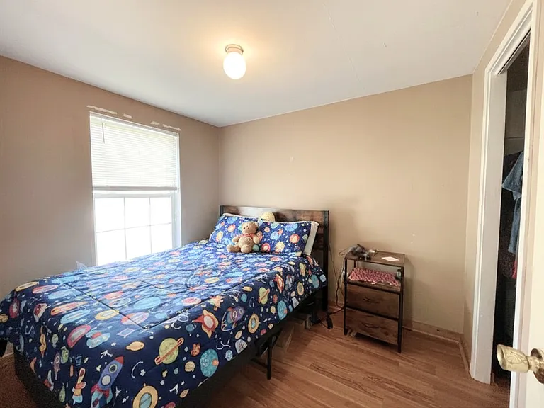 310 Johnson St — Photo 6