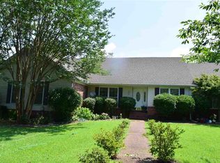 11 Dogwood Dr, Jackson, TN 38305