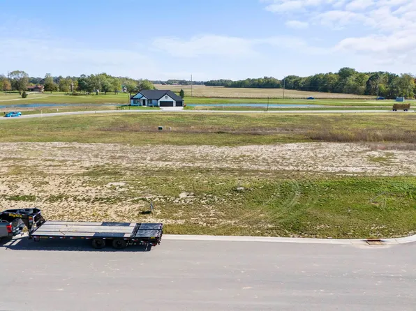 2050 Albatross Way #98, Auburn, IN 46706