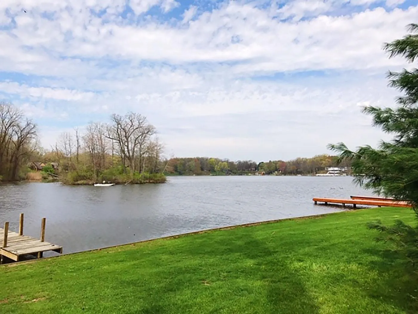 2 bed, 1350 sqft, $2,650 — Photo 4