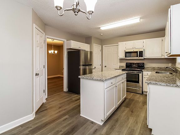 4th image of 3101 Brookrun Dr