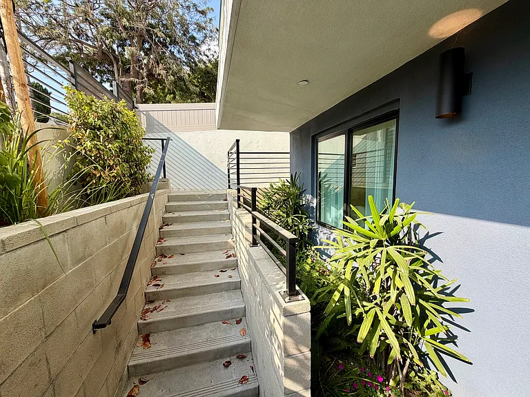 1320 W Cannon Dr #6 — Photo 49