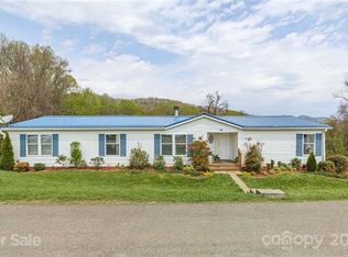 65 Hillcrest Dr, Candler, NC 28715