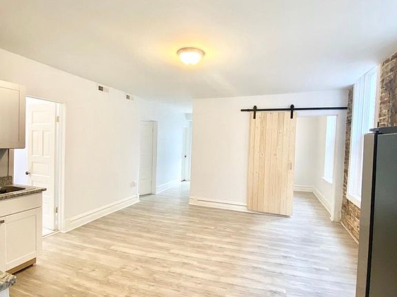 3rd image of 2234 S Homan Ave APT 3