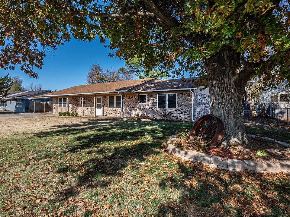 3414 Vine St, Chickasha, OK 73018 Zillow