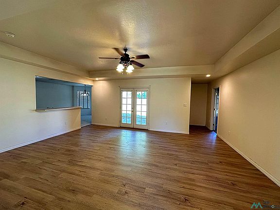 4th image of 2328 Jadyn Ln